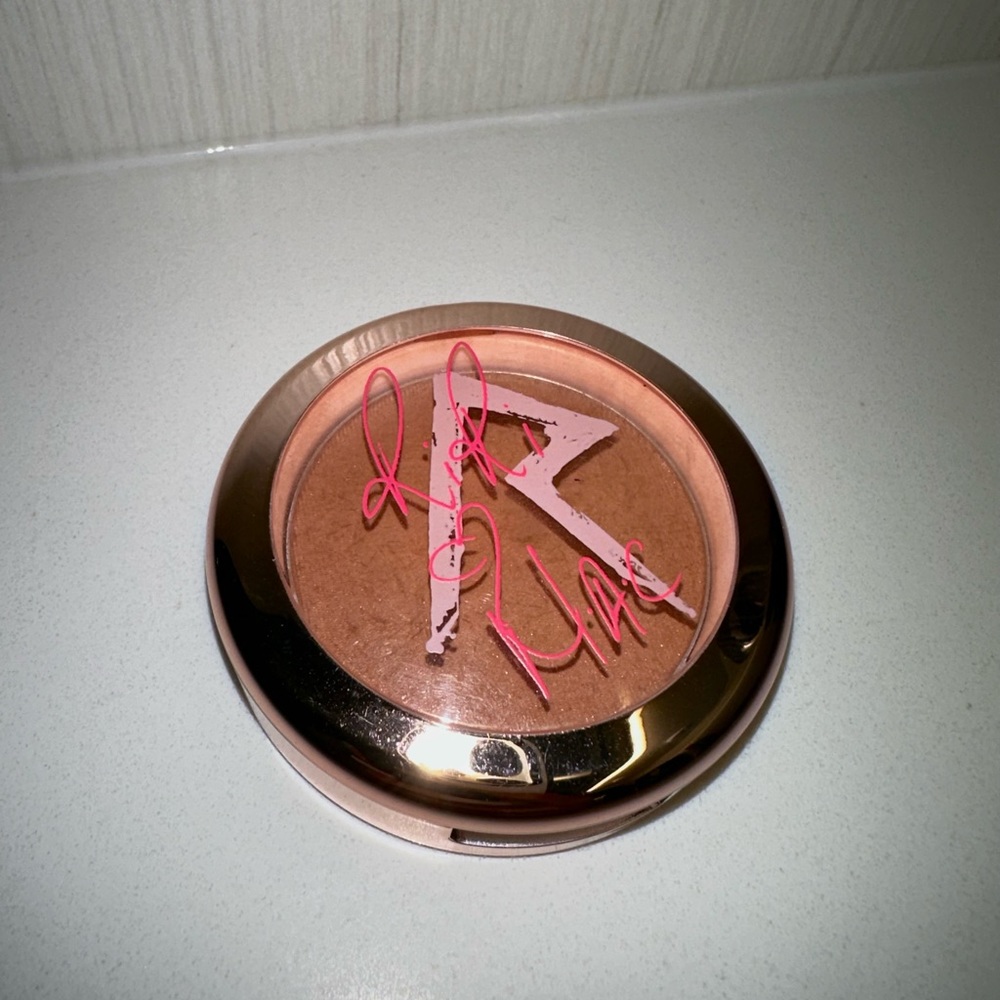 RiRi x MAC Bad Girl Gone Good Blush